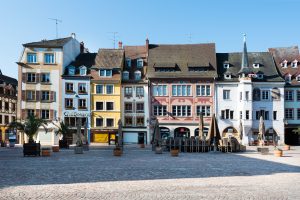 Façades place de la Réunion